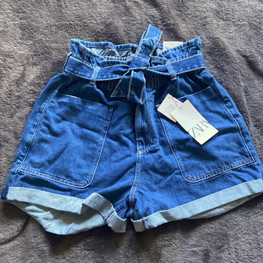 Zara Denim Paper Bag Shorts - size 10 - brand new